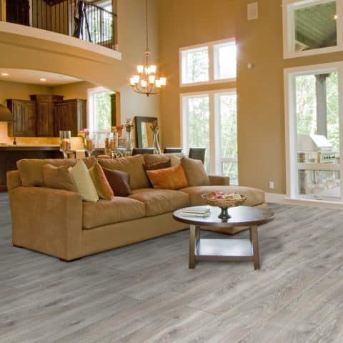 Suelo Laminado KRONOTEX Mammut Plus Roble Highland Silver D4797