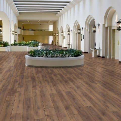 Suelo laminado AC5 Mountain Brown KRONOTEX Mammut Plus D4726 - Imagen 5