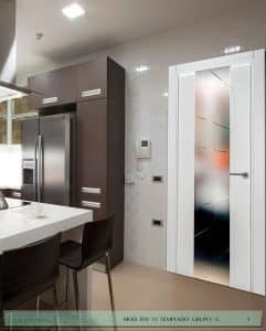 Puerta lacada Diseño Grupo C en block vidrio templado 8mm BL Modelo 810 1V