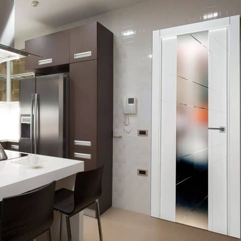 Puerta lacada Diseño Grupo C en block vidrio templado 8mm BL Modelo 810 1V