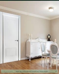 Puerta lacada Diseño Grupo D en block Ciega BL Modelo 1000 Fresado Entrecalle Escalonado