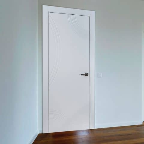 Puerta lacada Diseño Grupo B en block Ciega BL Modelo 5