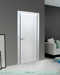 Puerta lacada Diseño Grupo A en block Ciega BL Modelo 120