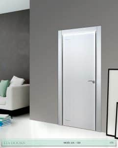 Puerta lacada Diseño Grupo A en block Ciega BL Modelo 130