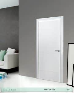 Puerta lacada Diseño Grupo A en block Ciega BL Modelo 220