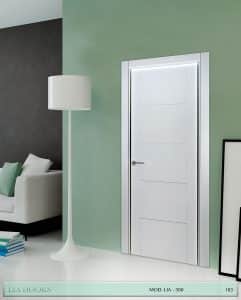 Puerta lacada Diseño Grupo A en block Ciega BL Modelo 300