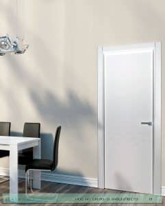 Puerta lacada Diseño Grupo D en block Ciega BL Modelo 841