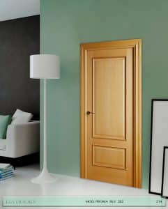 Puerta barniz Roble Proma RLV en block Ciega BL Modelo 202