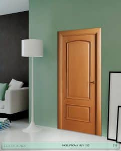 Puerta barniz Roble Proma RLV en block Ciega BL Modelo 512