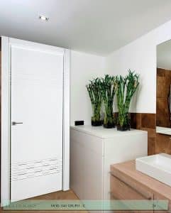 Puerta lacada Diseño Grupo C en block Ciega BL Modelo 846