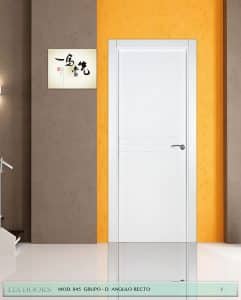 Puerta lacada Diseño Grupo D en block ciega BL Modelo 845