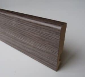 RODAPIÉ ESSENZ B-SERIES 06100