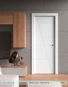 Puerta lacada Diseño Grupo C en block Ciega BL Modelo 898