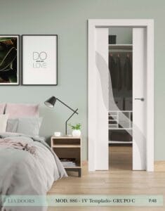 Puerta lacada Diseño Grupo C en block vidrio templado 8mm BL Modelo 886 1V