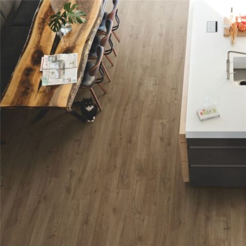 Suelo laminado AC4 Newcastle Marrón QUICK STEP Eligna EL3582 - Imagen 4