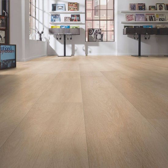 Roble Invictus KRONOTEX Hydro Tottal Plus D8005 Suelo laminado AC6