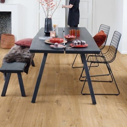 suelo vinílico spc click quick step alpha vinyl bloom roble algodón natural 04 (1)