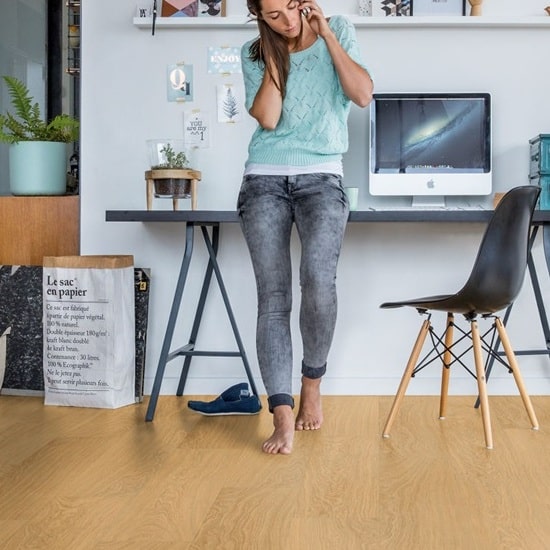 suelo vinílico spc click quick step alpha vinyl bloom roble pura miel 02 (1)