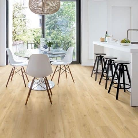 suelo vinílico spc click quick step alpha vinyl blos roble flotante beige avspu40018 02 (1)