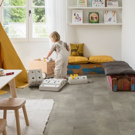 suelo vinílico spc click quick step alpha vinyl oro roca hormigón avstu40234 04 (1)