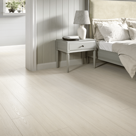 suelo laminado ac5 egger naturesense aqua classic + roble casella blanco el2150 02 (1)