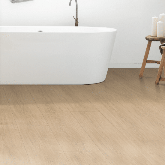 suelo laminado ac5 egger naturesense aqua classic roble victoria natural el2027 02 (1)