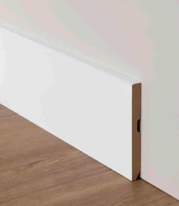 Rodapie Lacado Blanco 150x12 C/Recto