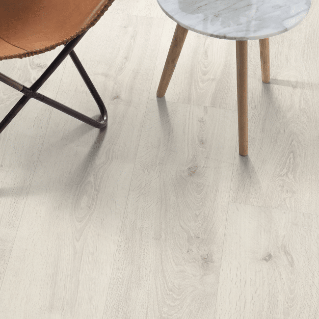 suelo laminado ac5 egger natureSense aqua long roble bayford blanco el2430 02 (1)