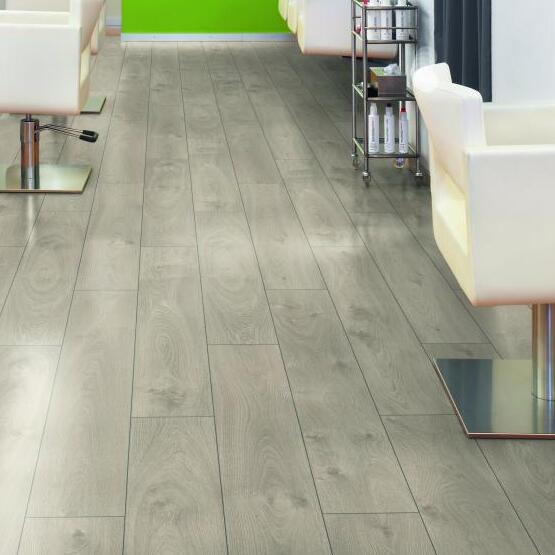 suelo laminado ac5 kronoswiss liberty roble engelberg 3034 cn 01 (1)